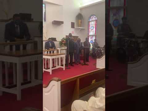 Sunday Morning Worship  Exodus 3:1-8, 11-14 & 4:1-5 “What Do You Have In Your Hand”