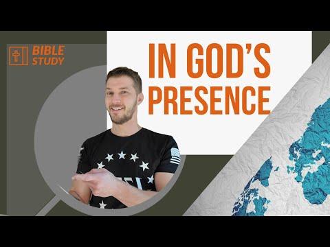 Carried into the Presence of God || Exodus 28:1-30 Bible Study with me || the Priest's garments
