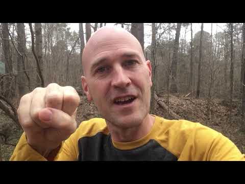 BE HELD! (Deuteronomy 33:27)