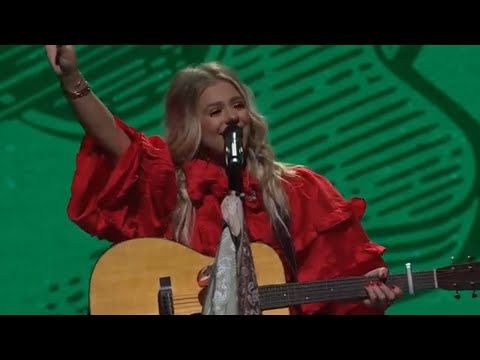 An Evening in December: A Christmas Celebration featuring Anne Wilson with World Outreach Worship