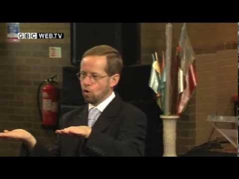 22) Dressed for God ~ Exodus 27:1 to 28:43