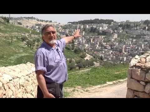 17. Solomon Builds Altars to Other gods - I Kings 11:1-10