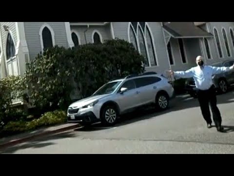 Street Preaching: Prevaniant Grace Projector Provides Proof of Proverbs 29:27 (Coupeville, Wa)