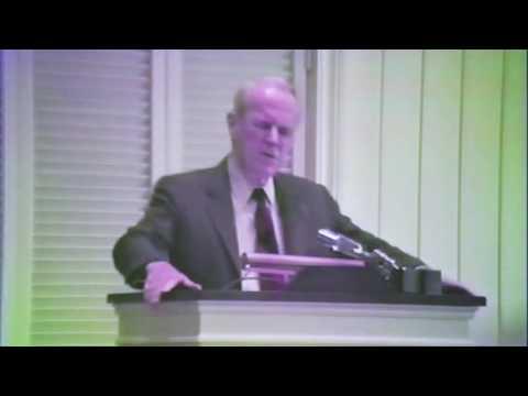 Dr. S. Lewis Johnson 1 Corinthians 2:1-5  "Point of Reference -- the Cross"