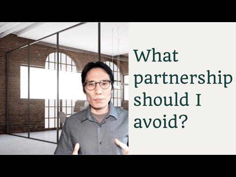 What partnership should we avoid? [Daily Bible Study/Ephesians 5:11]