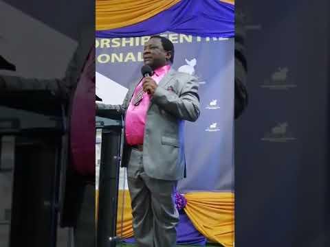 Apostle Muziwezigwili Nxumalo- ( Lithini ibhayibheli ngamadlozi, Deuteronomy 18: 10-14)